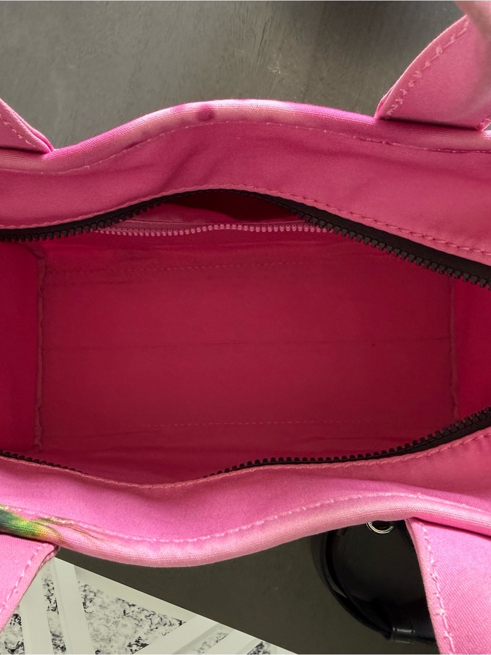 Marc Jacobs Pink Graffiti Heart Tote - Picture 4 of 7